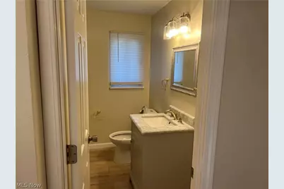 1602 Lee Terrace Drive, Wickliffe, OH 44092 - Photo 4