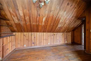 32601 Eddy Rd, Willoughby Hills, OH 44094 - Photo 14
