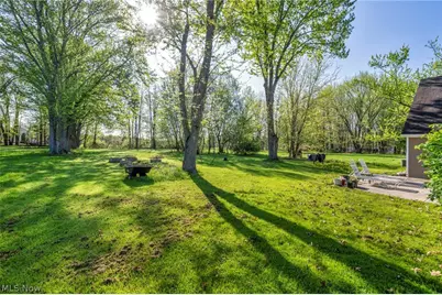8689 Stearns Road, Olmsted Twp, OH 44138 - Photo 36