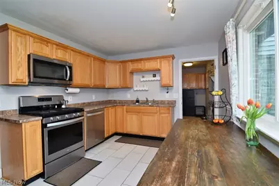 28601 Holly Drive, North Olmsted, OH 44070 - Photo 10