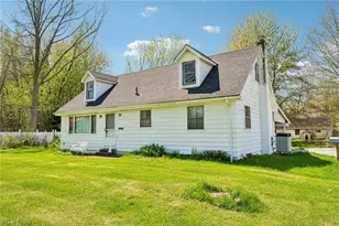 3855 3871 N Broadway, Geneva, OH 44041 - Photo 2