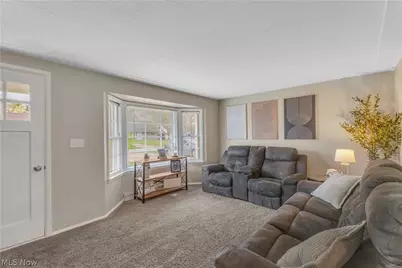 4905 Madison Avenue, Sheffield Lake, OH 44054 - Photo 4