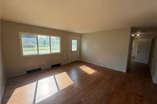 2227 Ogden Ave NW, Warren, OH 44483 - Photo 4