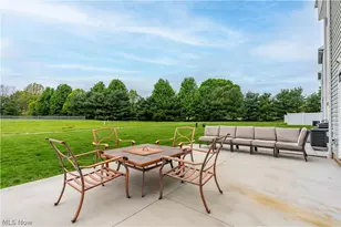 342 E Reno Dr, Louisville, OH 44641 - Photo 6