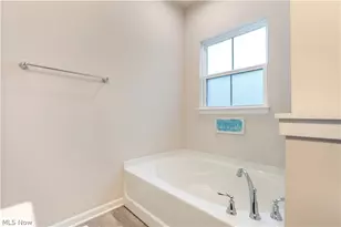 342 E Reno Dr, Louisville, OH 44641 - Photo 30