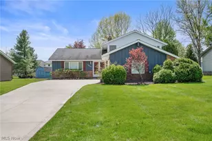 33276 Tallyho Dr, Solon, OH 44139 - Photo 2