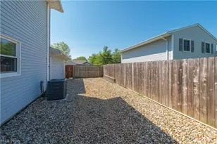 404 Oaknoll Dr, Amherst, OH 44001 - Photo 48