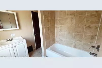 147 Brighton Drive, Akron, OH 44301 - Photo 12
