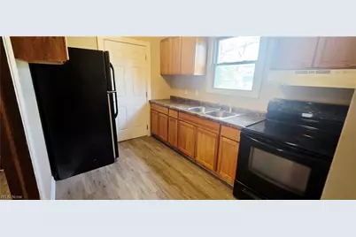 147 Brighton Drive, Akron, OH 44301 - Photo 6