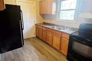147 Brighton Dr, Akron, OH 44301 - Photo 6