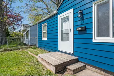12506 Matherson Avenue, Loveland, OH 44135 - Photo 4