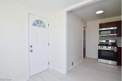 20919 Hansen Road, Maple Heights, OH 44137 - Photo 8