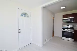 20919 Hansen Rd, Maple Heights, OH 44137 - Photo 8