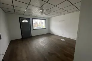 626 Washington St, Martins Ferry, OH 43935 - Photo 2