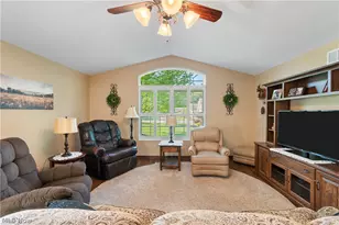 257 Woodbury Cir, Dalton, OH 44618 - Photo 6