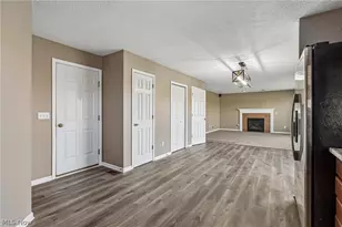 38210 Kingston Dr, North Ridgeville, OH 44039 - Photo 6