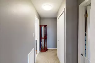 8005 Independence Dr, Mentor, OH 44060 - Photo 20