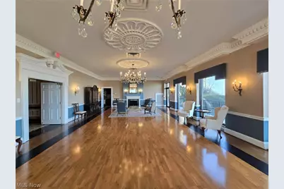 12500 Edgewater Drive #202, Oakwood, OH 44107 - Photo 6