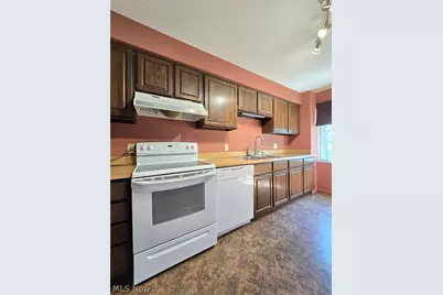 12500 Edgewater Drive #202, Oakwood, OH 44107 - Photo 26