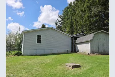 117 S Madison St, Big Prairie, OH 44611 - Photo 10