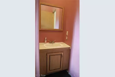 117 S Madison St, Big Prairie, OH 44611 - Photo 28