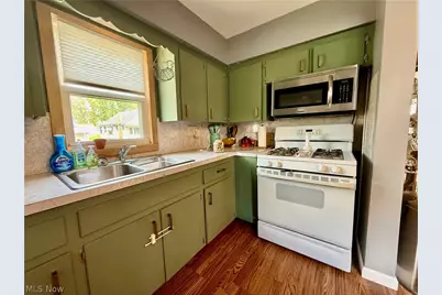 802 28th Street, Vienna, WV 26105 - Photo 12