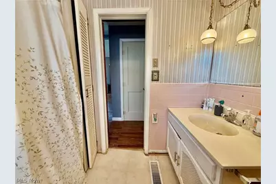 802 28th Street, Vienna, WV 26105 - Photo 18