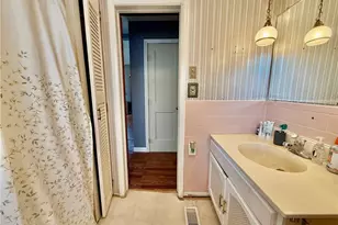 802 28th St, Vienna, WV 26105 - Photo 18