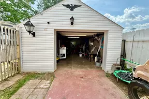 802 28th St, Vienna, WV 26105 - Photo 30