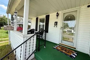 802 28th St, Vienna, WV 26105 - Photo 4