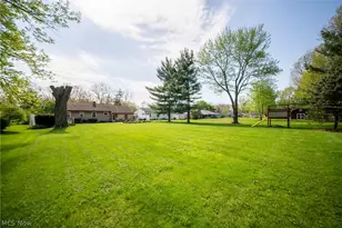 10129 E River Rd, Elyria, OH 44035 - Photo 30
