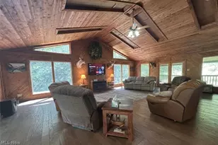 123 Foxtrot Rd, Looneyville, WV 25259 - Photo 4