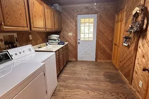 123 Foxtrot Rd, Looneyville, WV 25259 - Photo 8