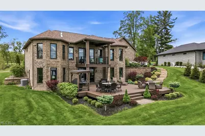 147 Heron Bay Drive, Poland, OH 44514 - Photo 2