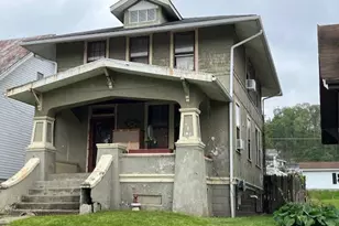5 Park Ave, Beech Bottom, WV 26030 - Photo 2