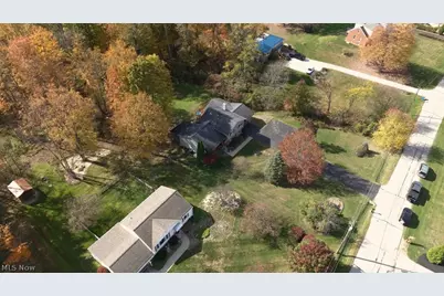 8585 Carmichael Drive, Chesterland, OH 44026 - Photo 44