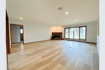 33037 Pebblebrook Drive, North Ridgeville, OH 44039 - Photo 6
