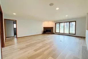 33037 Pebblebrook Dr, North Ridgeville, OH 44039 - Photo 6