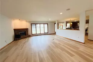 33037 Pebblebrook Dr, North Ridgeville, OH 44039 - Photo 8