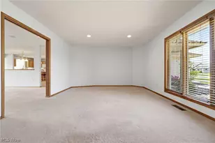 33037 Pebblebrook Dr, North Ridgeville, OH 44039 - Photo 20