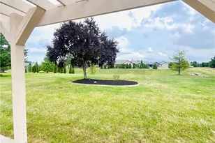 33037 Pebblebrook Dr, North Ridgeville, OH 44039 - Photo 36