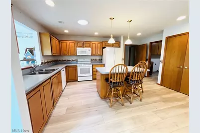 33037 Pebblebrook Drive, North Ridgeville, OH 44039 - Photo 12