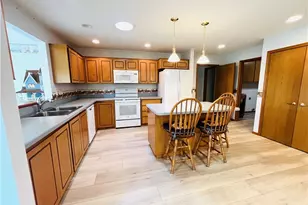 33037 Pebblebrook Dr, North Ridgeville, OH 44039 - Photo 12