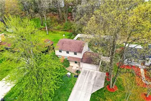 1323 Cedarwood Dr, Mineral Ridge, OH 44440 - Photo 6