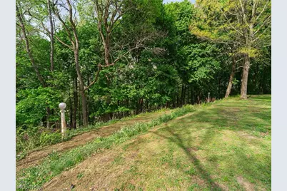 497 Moravian Trail, Uhrichsville, OH 44683 - Photo 12