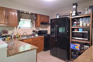 67 Suzanne St, Washington, WV 26181 - Photo 6