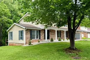 106 Wedgewood Dr, Parkersburg, WV 26104 - Photo 2