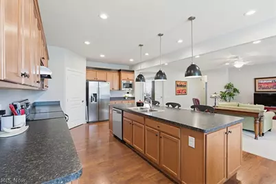 38475 Kingsbury Drive, North Ridgeville, OH 44039 - Photo 10