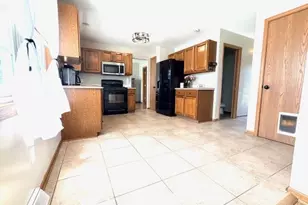 5137 Pine Shadow Ct, Mineral Ridge, OH 44440 - Photo 8