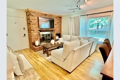 6910 Carriage Hill Drive #103, Brecksville, OH 44141 - Photo 4